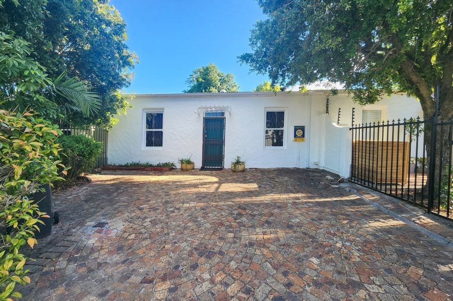 2 Bedroom Property for Sale in Harfield Village Western Cape